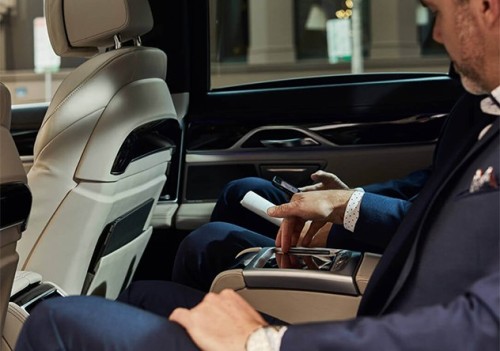 Top 5 Occasions That Call for a Luxury Chauffeur Service